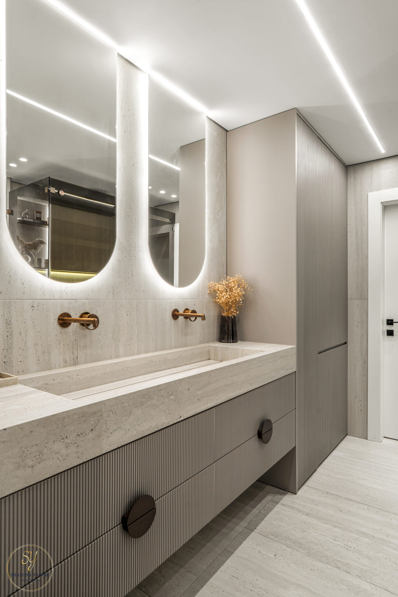 Be'er Ya'akov • The Heights Penthouse