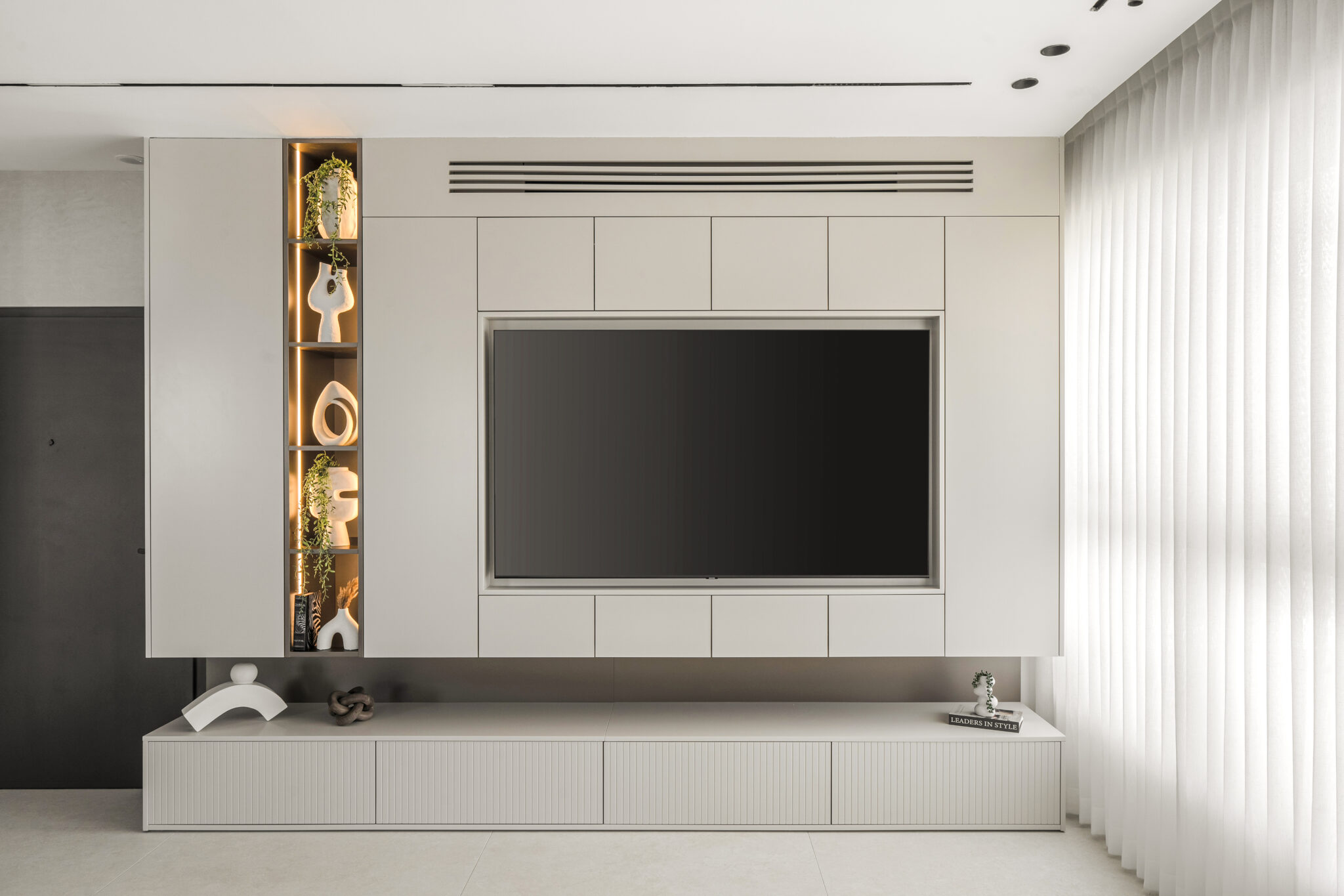 Ganei Tikva • The Skyline Residence