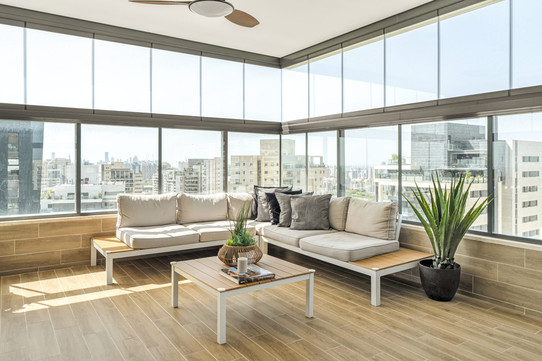 Ganei Tikva • The Skyline Residence