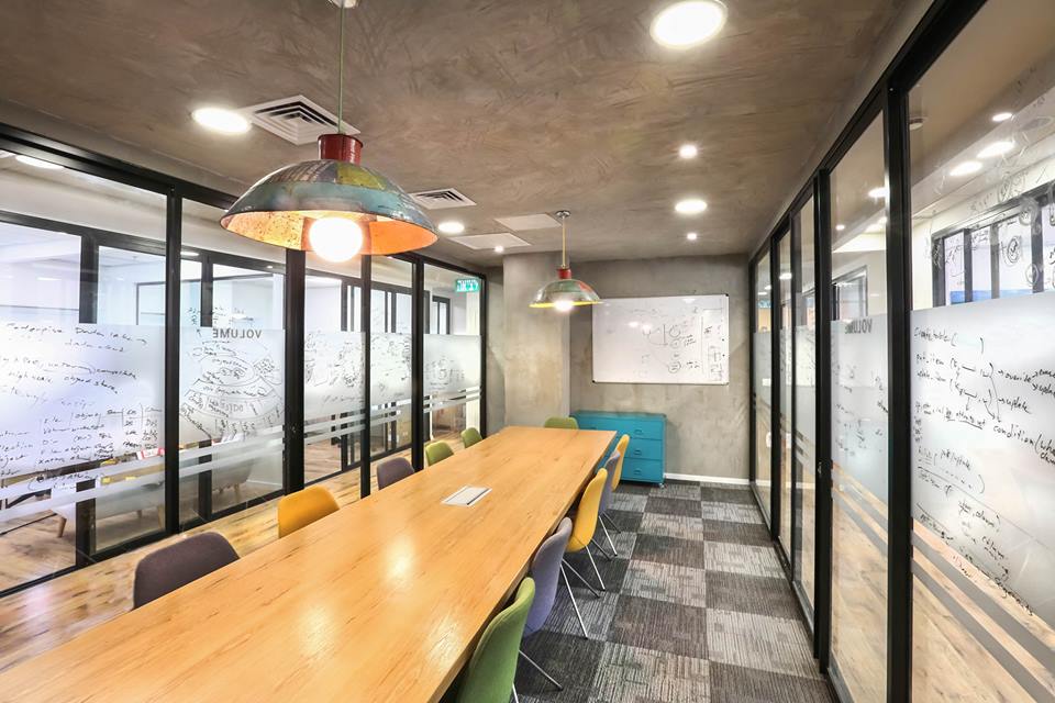 IGUAZIO • Contemporary Offices - Herzliya Pituach