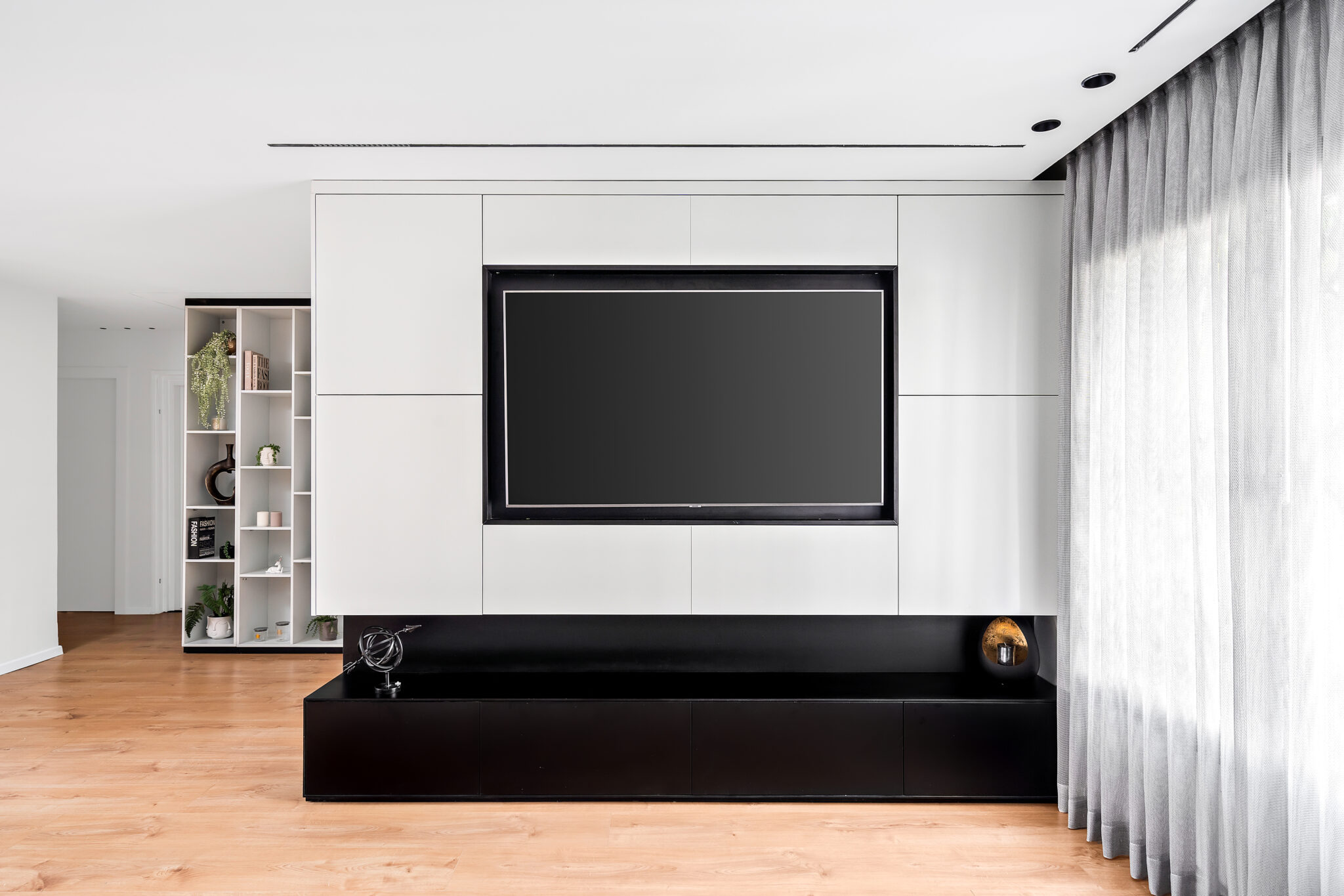 Modiin • The Refined Residence